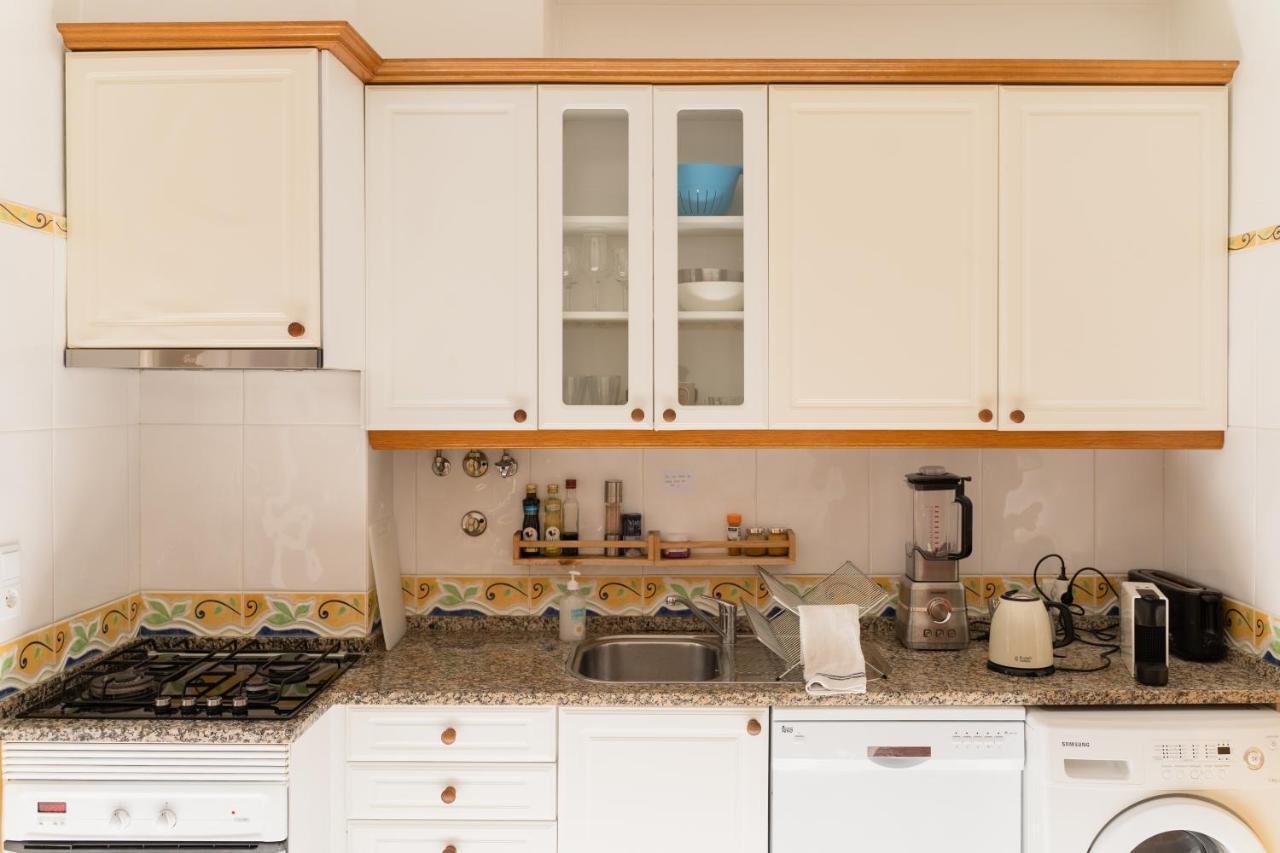 Your New Home In Lisbon - Ac And Fast Wi-Fi Luaran gambar